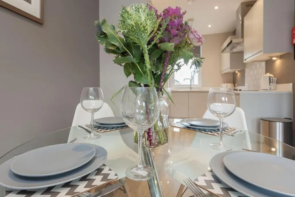 Luxury Duplex Apartment 3 Minutes From City Centre بلفاست